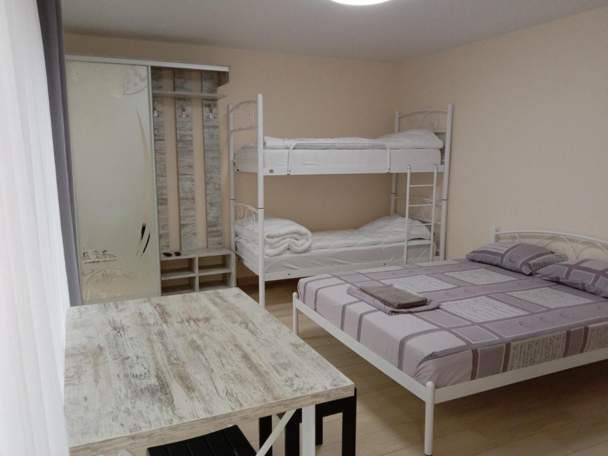 Appartamento Однокімнатна 105 Khmelʼnytsʼkyy Esterno foto